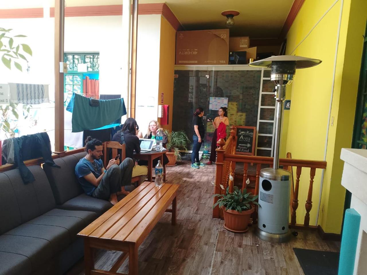 Saint Peter'S Llama Hostal La Paz Exterior foto